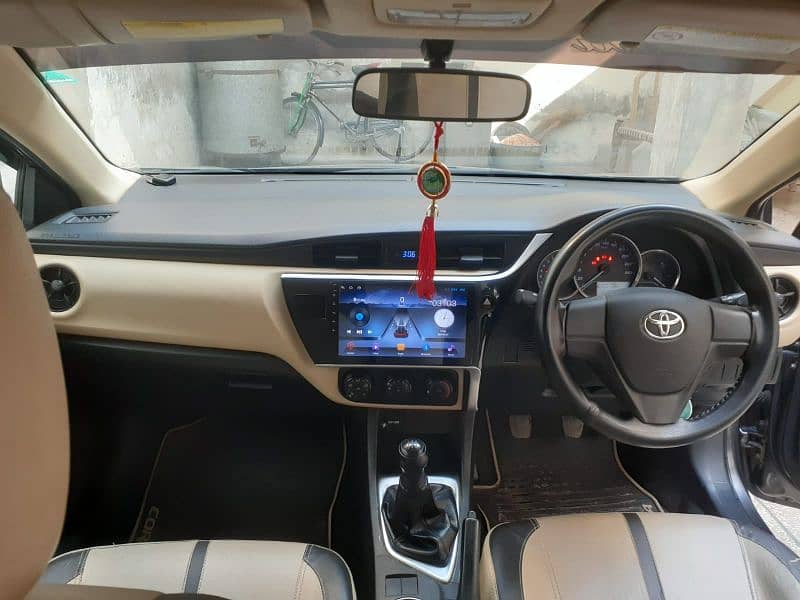 Toyota Corolla GLI 2019 model is lush condition 4