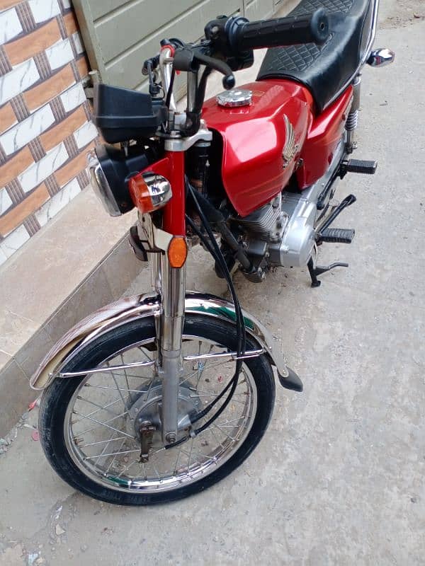 Honda 125 2012 4