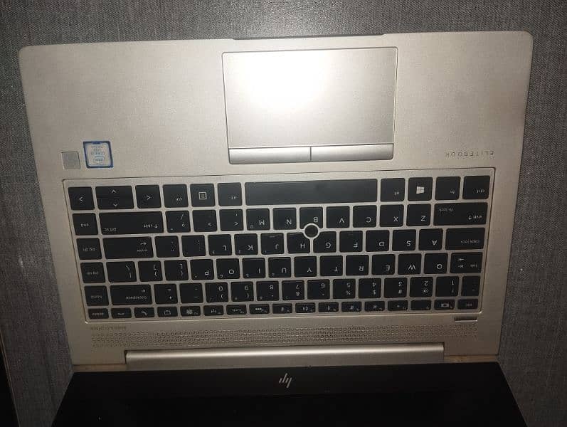 Hp elitebook 840 G5 i5 7th gen 4