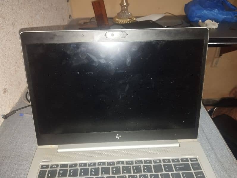 Hp elitebook 840 G5 i5 7th gen 5