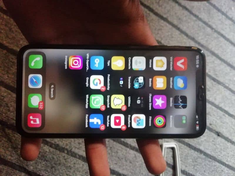 iphone x 64gb pta approved 10/8 condition 3