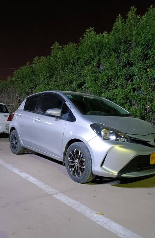 Toyota Vitz 2015 3