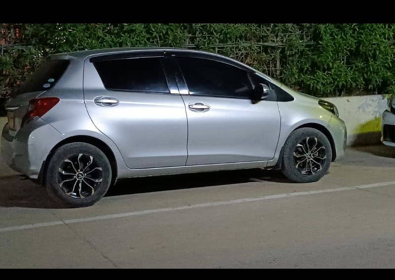 Toyota Vitz 2015 18