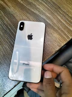 iPhone Xs Gold Colour