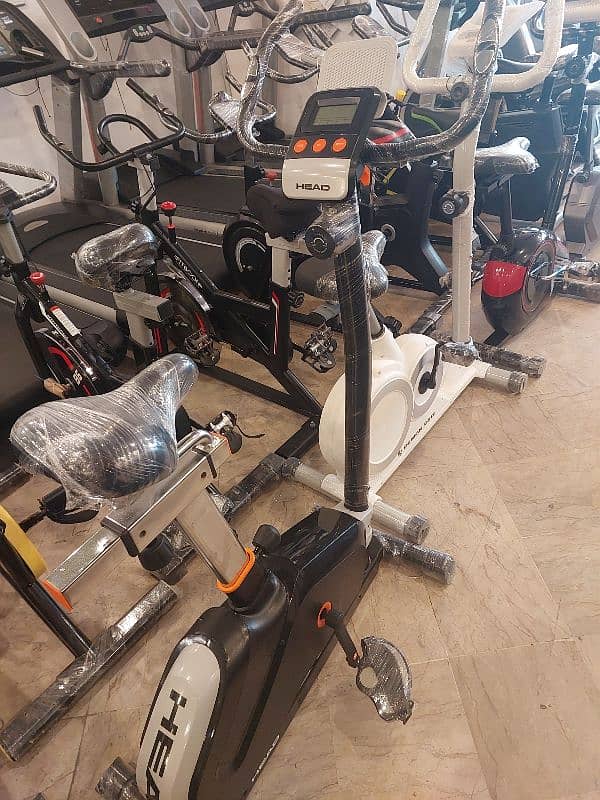 Treadmill / Running Machine / walking machine / jogging machine / Gym 19