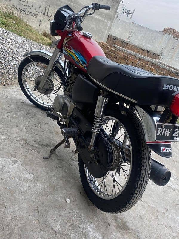 Honda 125 for sale 18 model pindi number (03145813937) 0