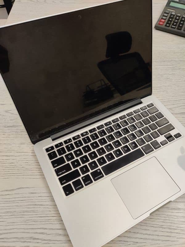 MacBook Pro 13 Inch Early 2015 0