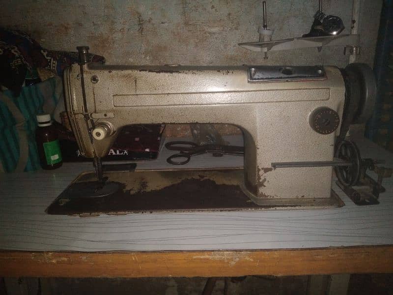 2 sewing machin sel 1 auto,1 manual oragi town 9