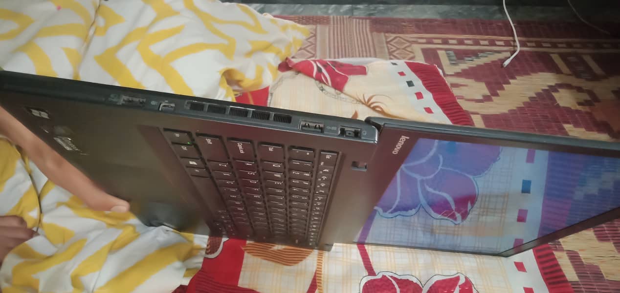 Lenovo T440S  thinkpad for sale in almost new condition 4