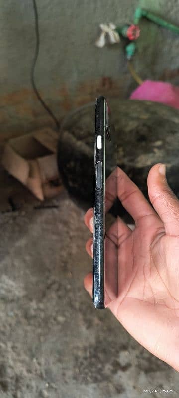 google pixel 4 XL non PTA hai 4. . . 64ma 2