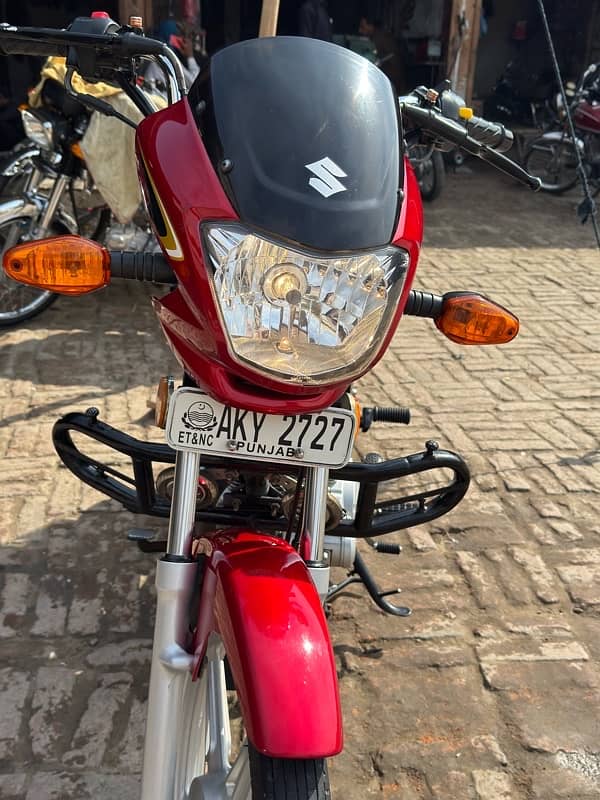 Suzuki 110 2022 red 2