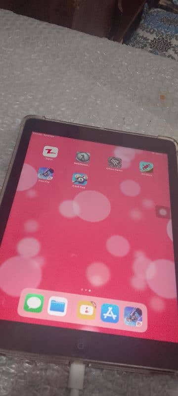 new 10/8 condition ipad 4