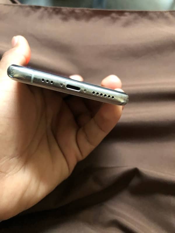 iPhone 11 Pro 64gb urgent sale no exchange 0343/75/64/384/ 8