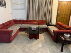 8 SEATER SOFA SET AT A VERY READONABLE PRICE