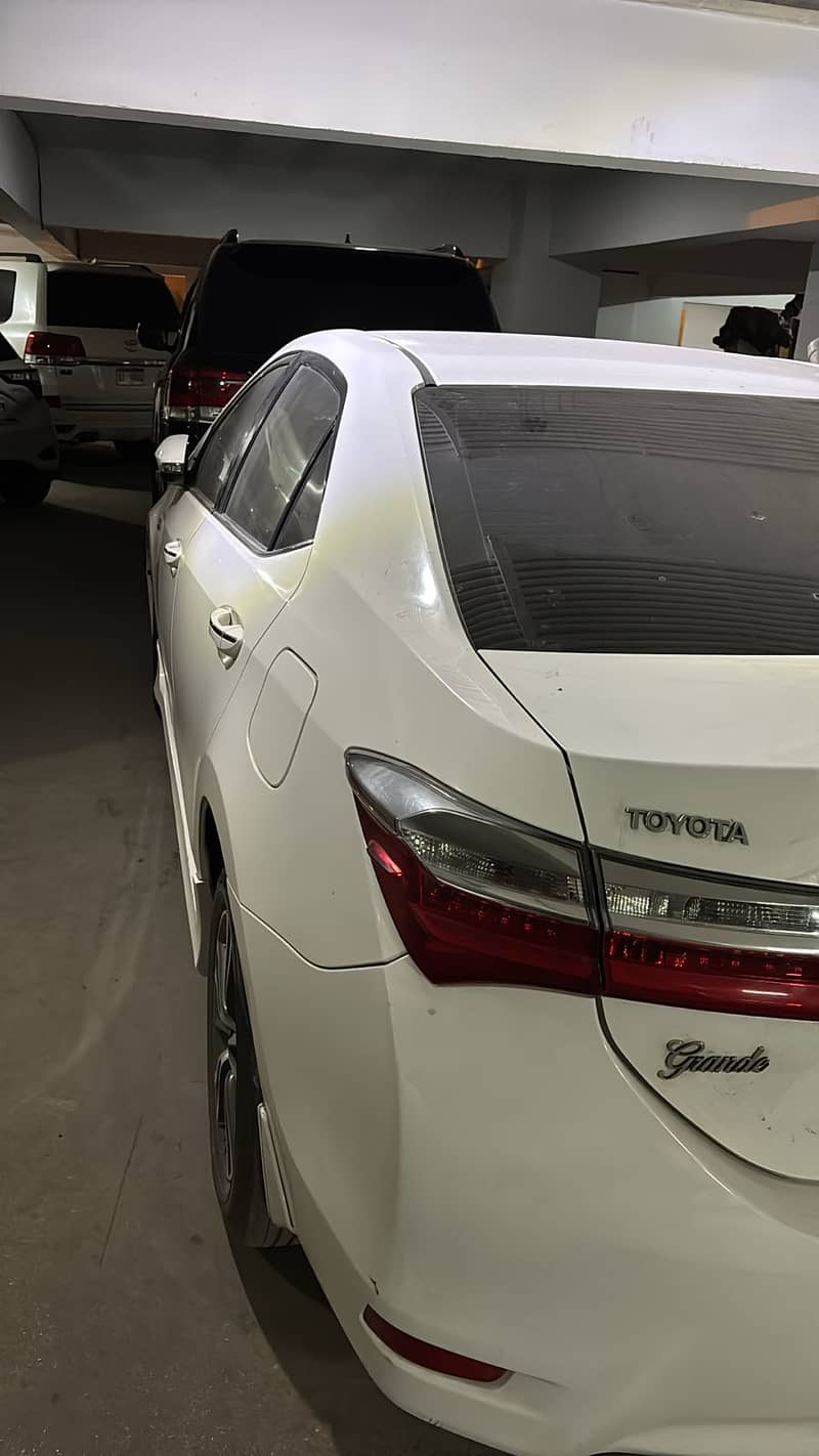 Toyota Corolla Grande 2017 2