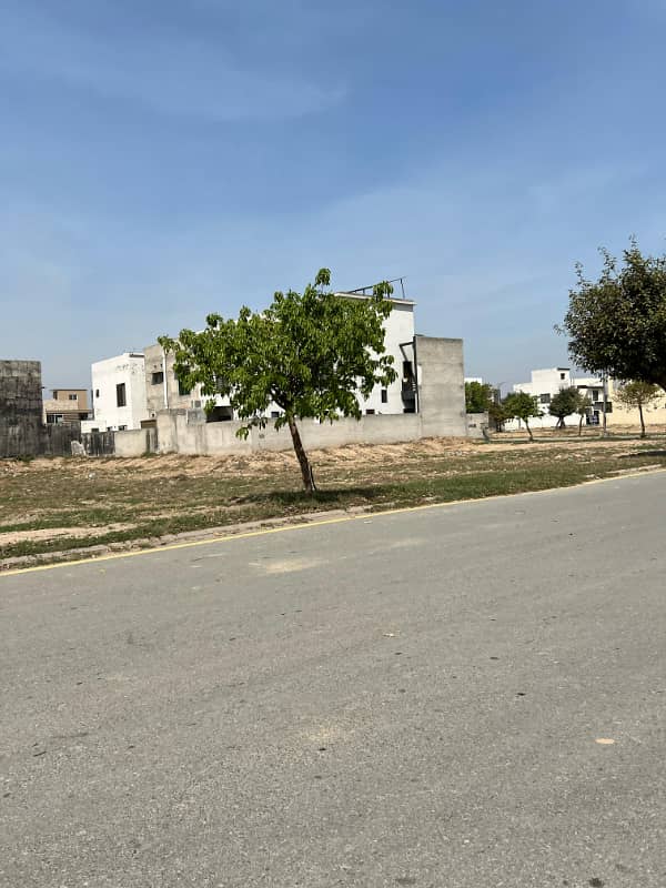 5 Marla Plot Available At Hot Location Near To park Mosque & Commercial At Reasonable Price In New Lahore City phase 4 3