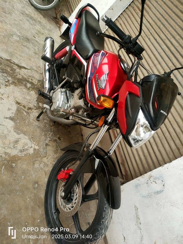 Honda CB 125f 22 model Peshawar registered 4