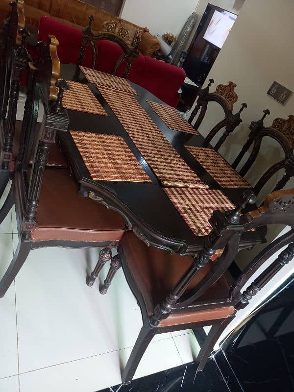 Chinioty dinning table with 6 chairs . 3