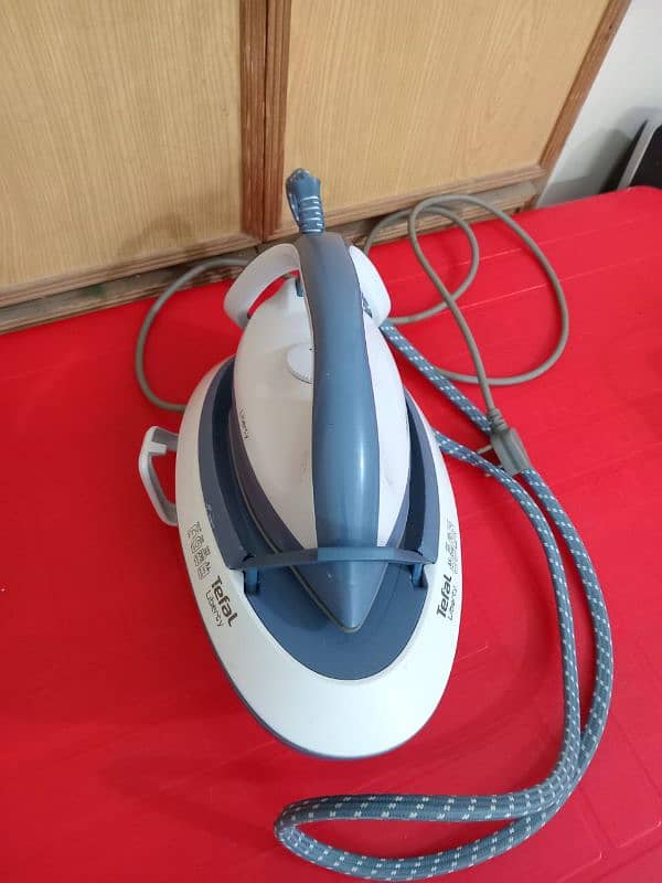 Tefal Liberty Instant Steam Generator Iron 5