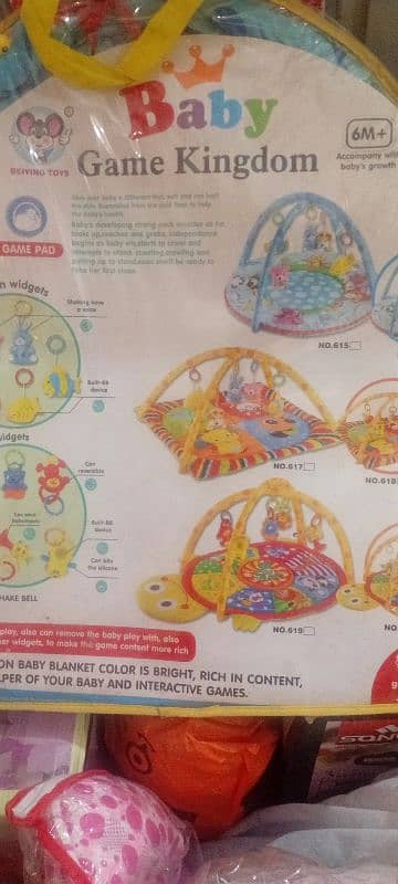 Baby Play Mat with hanging toys 1