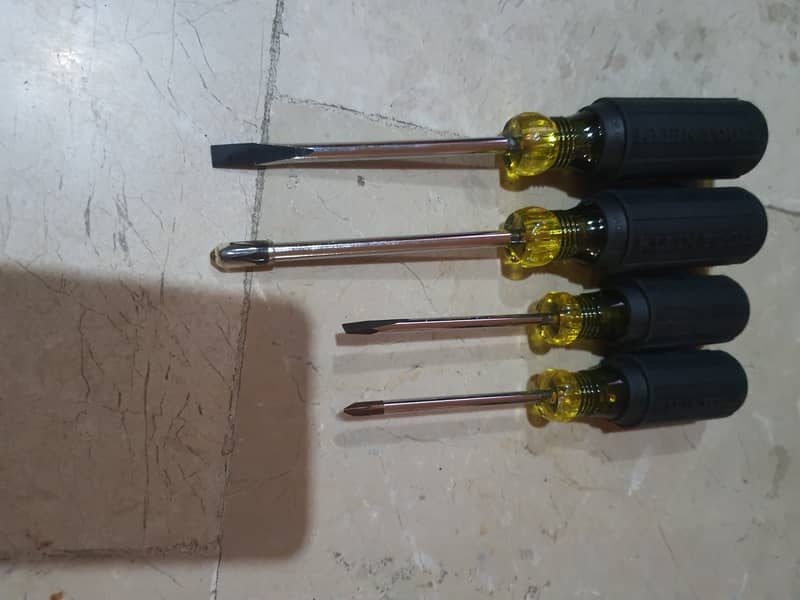 Klein Tools Screwdrivers Set 601-3,603-3,605-3 & 603-4 Made in USA 0