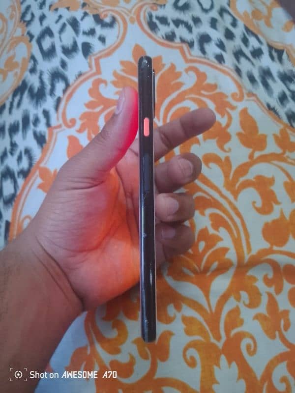 condition very good 10 by 10 no open no repair non active 6GB/128GB 4