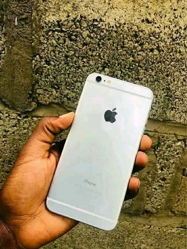 iPhone 6s Plus 128gb my WhatsApp number 03250226756 0