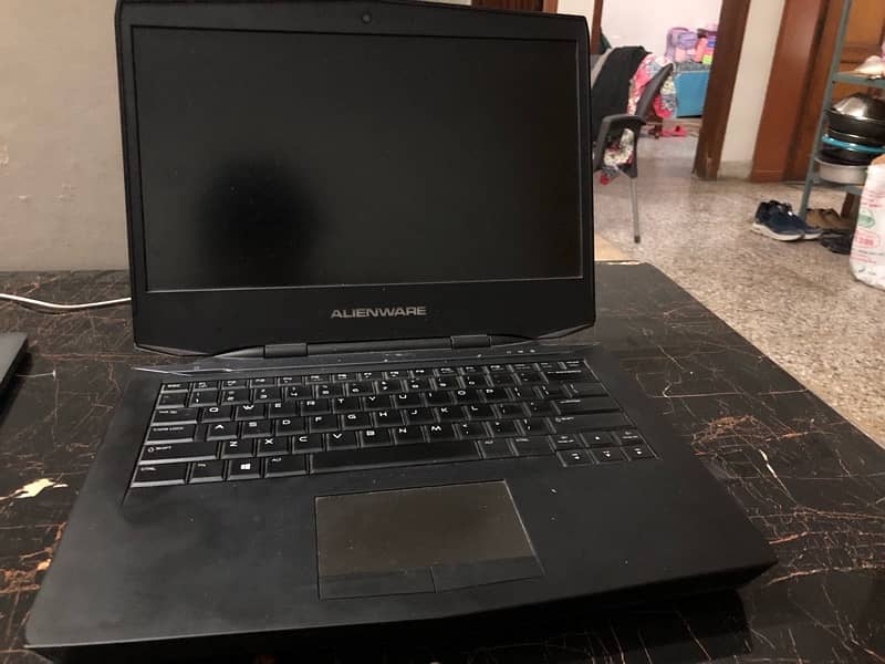 alien ware p39g     gaming laptop 1