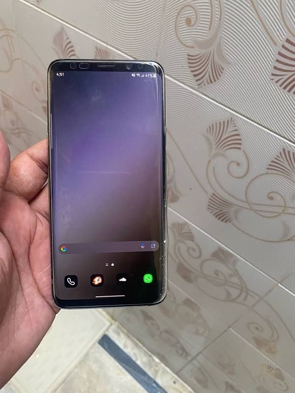 selling S9 plus 256gb duel sim 9