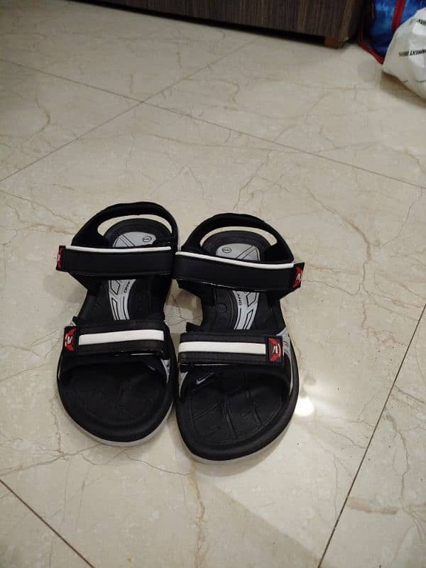 New Kito Men Sandal 40 Size 2