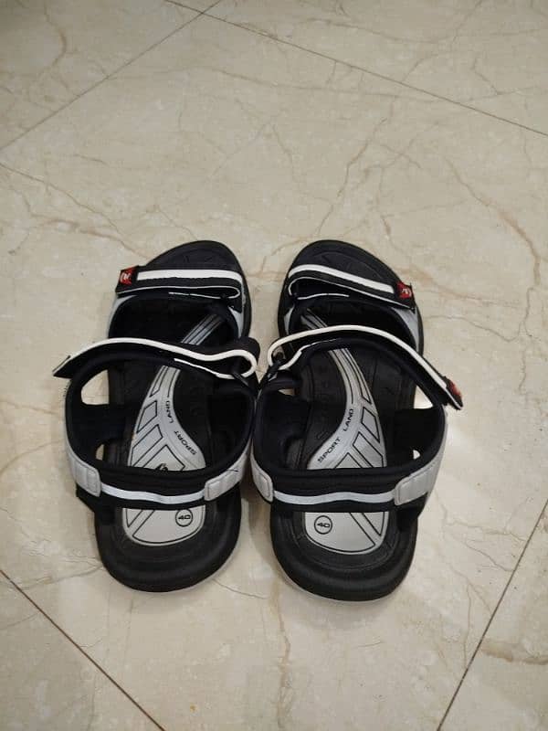 New Kito Men Sandal 40 Size 4