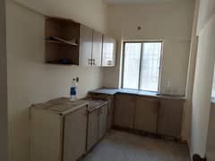 Iqra complex 2 bed dd Rs 24000