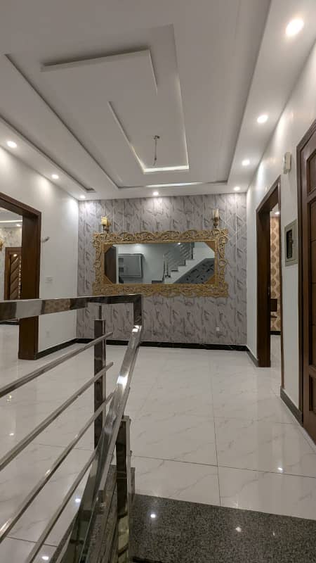 3 Bedrooms Luxury HOuse For Sale In Bahria Town Jinnah Block 9