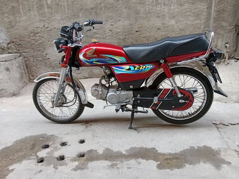 honda 70 red color 2024 model 0