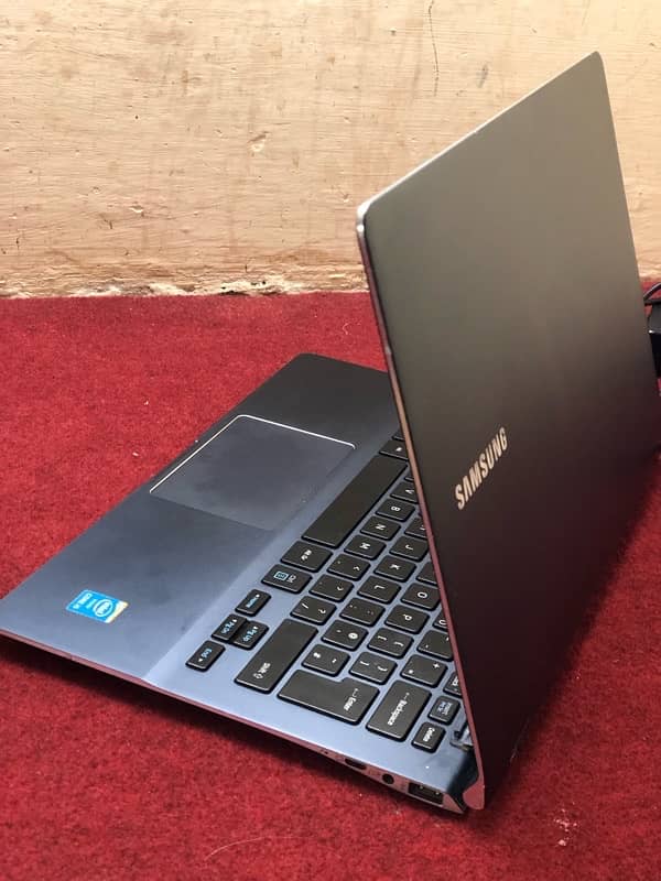 samsung laptop core-i5 2