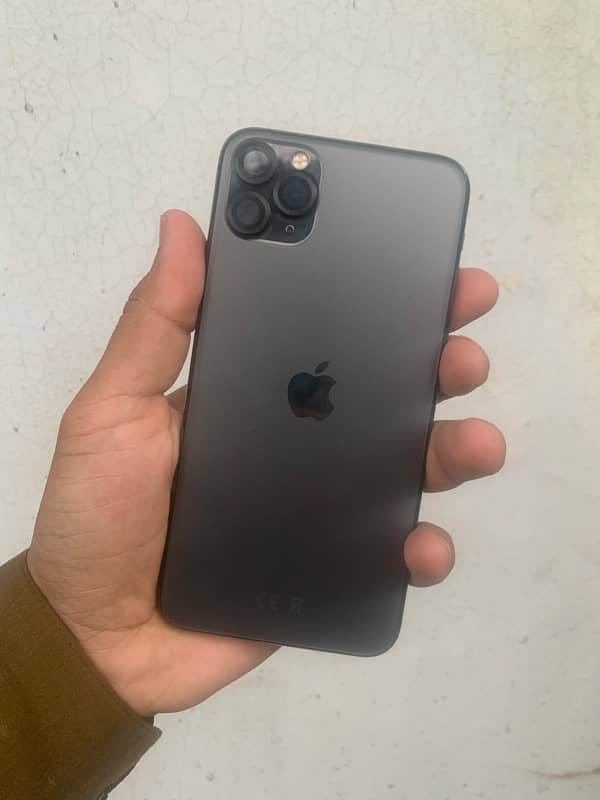 iphone 11 pro max 2