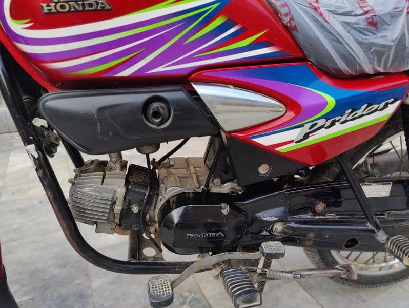 Honda Pridor 100cc in Lush Condition 5