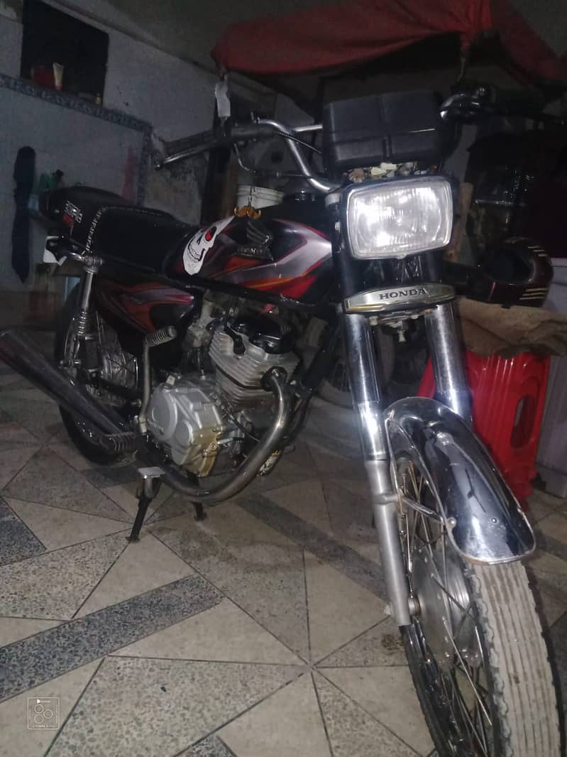 Honda CG 125 2011 3