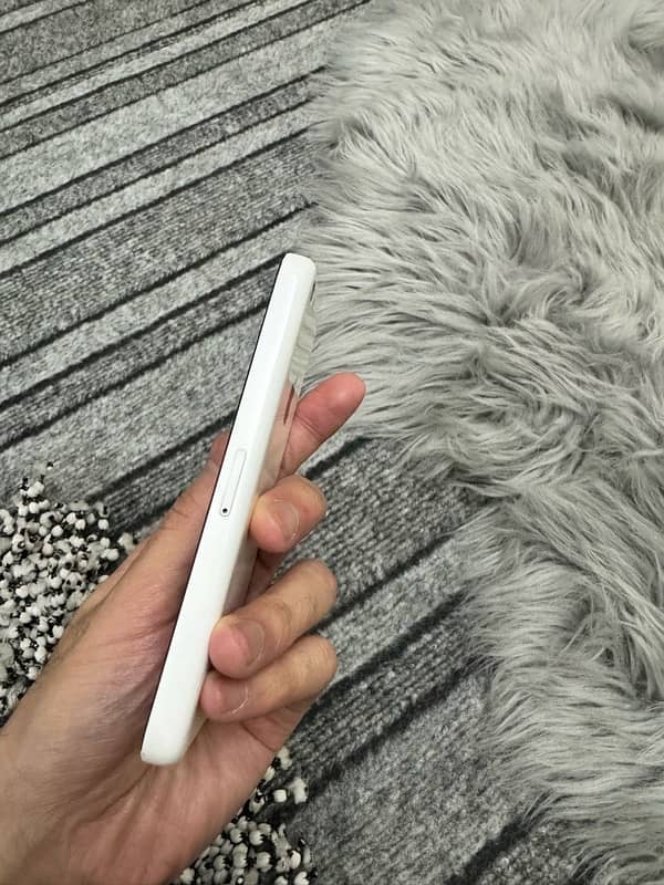 iPhone 5c | Collectible Condition! 9