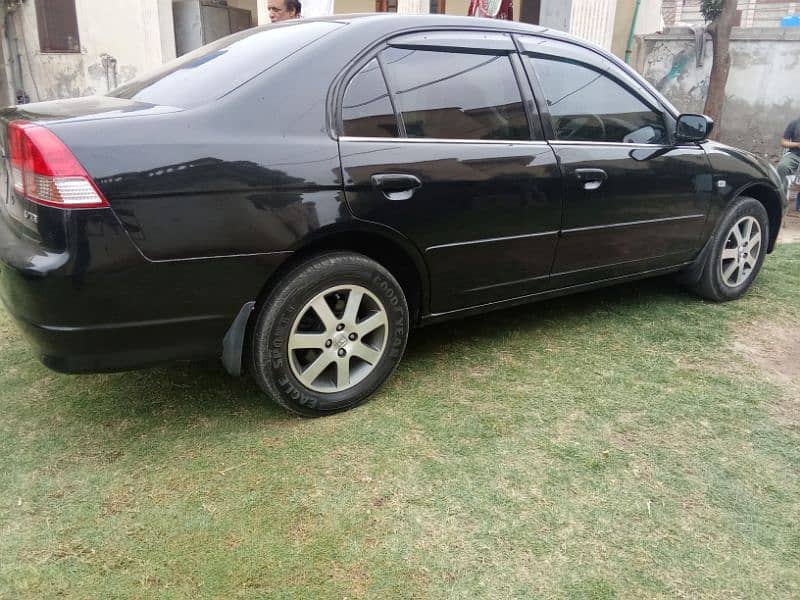 Honda Civic EXi 2005 4