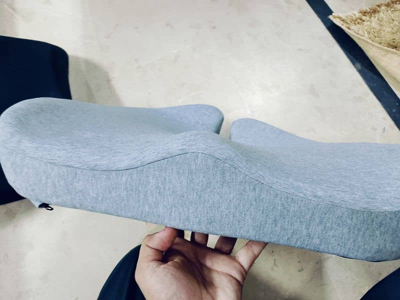 Imported chair cocyx tailbone cushion 2