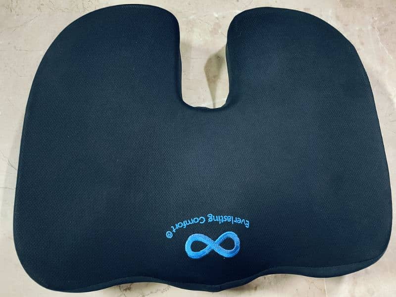 Imported chair cocyx tailbone cushion 9
