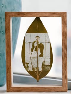 Customised leaf with premium frame | Engrave your picture on this leaf