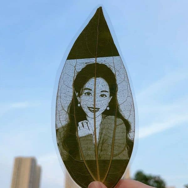 Customised leaf with premium frame | Engrave your picture on this leaf 3