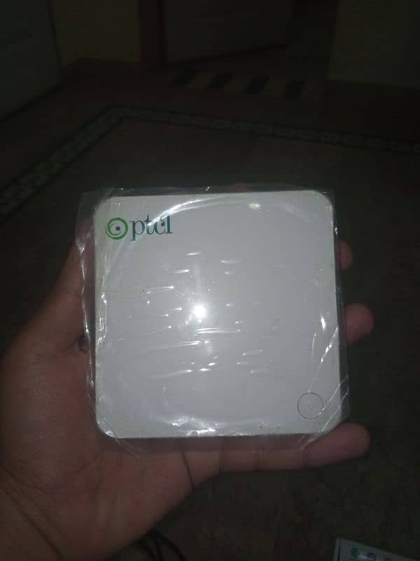 PTCL Smart TV Box With All Accessories For Sale 1