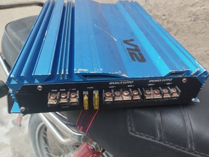 v12 car amplifier 2