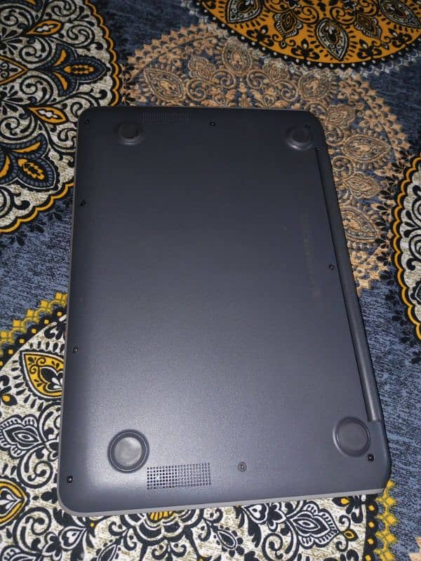chromebook 11 g8 with touch screen android 13 4