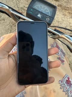 iphone 11 Pta approved 256 gb 90% bh