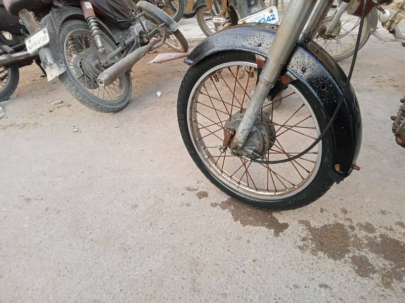 dhoom bike saf sutri shiny nut to nut original condition 7