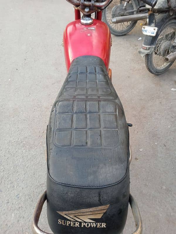 dhoom bike saf sutri shiny nut to nut original condition 14